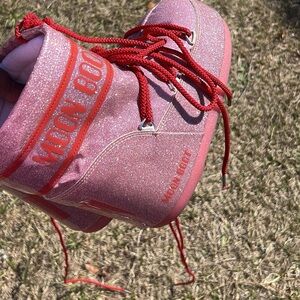 Moon Boot Pink Glitter sneakers